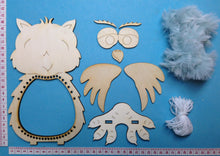 Lade das Bild in den Galerie-Viewer, Eule zum Weben