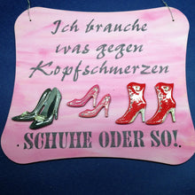Lade das Bild in den Galerie-Viewer, Schild mit gerundeten Ecken 21 x 23 cm aus Holz