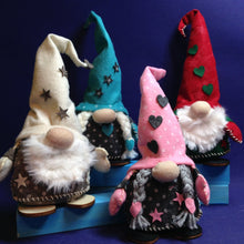 Lade das Bild in den Galerie-Viewer, Nähwichtel - Wichtel, Wichteldame oder als Set