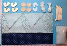 Lade das Bild in den Galerie-Viewer, Mini-Nähwichtelpaar - Frühjahrswichtel (4er Set)