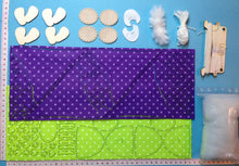 Lade das Bild in den Galerie-Viewer, Mini-Nähwichtelpaar - Frühjahrswichtel (4er Set)