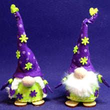 Lade das Bild in den Galerie-Viewer, Mini-Nähwichtelpaar - Frühjahrswichtel (4er Set)