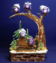 Lade das Bild in den Galerie-Viewer, Komplettset: Baum mit Bodenplatte mit Eulen und Bank