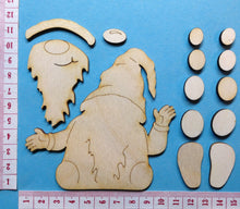 Lade das Bild in den Galerie-Viewer, sitzender Wichtel und Wichteldame