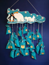 Lade das Bild in den Galerie-Viewer, Haken mit Platte aus Holz