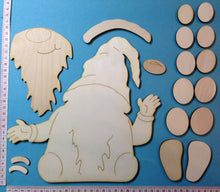 Lade das Bild in den Galerie-Viewer, sitzender Wichtel und Wichteldame