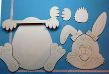 Lade das Bild in den Galerie-Viewer, Hase und Hasenmädchen für Zaun