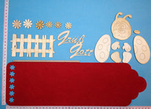 Lade das Bild in den Galerie-Viewer, Türschal aus Filz "Grüß Gott" mit Marienkäfer