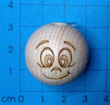 Lade das Bild in den Galerie-Viewer, Holzkugeln mit Gesicht (25mm)