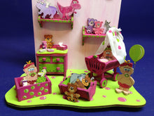 Lade das Bild in den Galerie-Viewer, Komplettset aus Holz: Kinderzimmer Mädchen