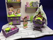Lade das Bild in den Galerie-Viewer, Komplettset aus Holz: Kinderzimmer Mädchen