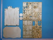 Lade das Bild in den Galerie-Viewer, Komplettset aus Holz: Nähstube mit viel Zubehör