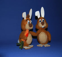 Lade das Bild in den Galerie-Viewer, Hase Bastelsets zum Trockenfilzen / Nadelfilzen Nadelfizen, Lustige Figuren zum Filzen, Basteln mit Filz, Hase zum Filzen, Bastelideen zum Filzen, Basteln mit Kindern, Filzen mit Kindern, Tiere trocken filzen, Filzset, Hase zum Filzen, Basteln mit Kindern, Filzen mit Kindern, Lustige Figuren zum Filzen, Tiere trocken filzen, Nadelfizen, Basteln mit Filz, Filzset, Bastelideen zum Filzen, RGH 3010SB