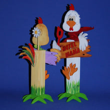 Lade das Bild in den Galerie-Viewer, 11cm Küken aus Holz, basteln zu Ostern mit Kindern, basteln für Osterdeko, Gockel aus Holz bemalen, Bastelset aus Holz zum Basteln, Ostereier gestalten, Bastelideen für Ostern, Osterdekoration aus Holz gestalten, Osterdeko selbst gestalten, Osterbasteln einfach mit Kindern, Ostergeschenk selber basteln, Küken aus Holz, Osterbasteln einfach mit Kindern, Ostergeschenk selber basteln, Bastelideen für Ostern, basteln für Osterdeko, Bastelset aus Holz zum Basteln, Osterdeko selbst gestalten, Gockel aus Holz be