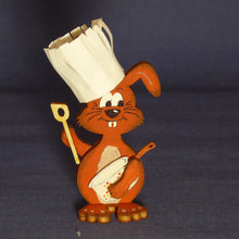 Lade das Bild in den Galerie-Viewer, Topf mit Stiel aus Holz Küchenuntensilien aus Holz, Basteln mit Kindern, Küchenuntensilien zum basteln, Basteln mit Holzteilen, Basteln mit Holz, Streuteile Holz, Holzteile bemalen, Tischdeko selber machen, Deko Bierfeste, Geschenk zum Geburtstag, Holzteilchen für Küchendeko, Kleine Holzteile, Türschild für Küche basteln, Türschild für Küche basteln, Holzteile bemalen, Basteln mit Kindern, Basteln mit Holzteilen, Basteln mit Holz, Küchenuntensilien zum basteln, Streuteile Holz, Holzteilchen für Küchendeko