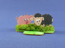 Lade das Bild in den Galerie-Viewer, Schwein aus Holz Holzteile bemalen, Bastelideen für Kinder, Schweinekopf aus Holz, Basteln mit Kindern, Silvesterdeko, Bastelbedarf aus Holz, Dekoidee Silvester, Basteln mit Holzteilen, Kleine Holzteile, Basteln mit Holz, Schweinchen gestalten, Glücksschwein, Jahresdeko basteln,  Schweinekopf aus Holz, Holzteile bemalen, Basteln mit Holz, Silvesterdeko, Bastelbedarf aus Holz, Dekoidee Silvester, Jahresdeko basteln, Bastelideen für Kinder, Basteln mit Holzteilen, Schweinchen gestalten, Kleine Holzteile, Glü
