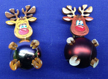 Lade das Bild in den Galerie-Viewer, Pompom Winter Figuren aus Holz Basteln mit Kindern, Dekoration mit Kindern, gestalten, Winter-Idee zum Basteln, Bommel-Tiere basteln, Rentier bemalen, Weihnachtsdeko basteln, Bastelset aus Holz, Pompom Tiere aus Holz, WRU 4203SB