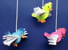 Lade das Bild in den Galerie-Viewer, Vogel mit Schlitz für Geldschein aus Holz Vögel basteln, Basteln für Frühjahr Sommer, Frühjahrsbasteln, Basteln mit Holz für Kinder, Bastelideen Kinder, Basteln mit Kindern Frühling Sommer, Bastelset, Holz bemalen Frühjahr Sommer, Vögel bemalen, Basteln mit Kindern, Bastelset aus Holz, Bastelbedarf aus Holz, Bastelideen Frühjahr Sommer, Holz bemalen Frühjahr Sommer,   VLH 2206