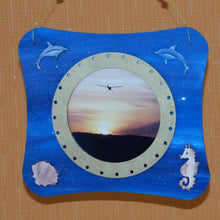 Lade das Bild in den Galerie-Viewer, Fotobuch gestalten, Meerestiere malen, Fotoalbum basteln, Kleine Tiere aus Holz, Muscheln bemalen, Maritime Erinnerung basteln, Jahrsesdeko basteln, Schilder mit Meerestieren gestalten, Bastelzubehör aus Holz, Basteln mit Kindern, Dekoration mit Kindern gestalten, MAJ 7012