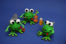 Lade das Bild in den Galerie-Viewer, Geige mit Bogen aus Holz Kleine Holzteile, Streuteile basteln, Musikinstrumente aus Holz, Noten und Notenschlüssel, Holzteile bemalen, Holzteile, Basteln mit Kindern, Holzteile zum Selbstgestalten, Basteln mit Holzteilen, Tischdeko selbermachen, Karte zum Geburtstag basteln, Geschenk zum Geburtstag, Streuteile diy, Holzteile für alle Anlässe, Basteln mit Holz, Musikinstrumente zum Bemalen, Einladungskarten basteln, Streuteile aus Holz,  Holzteile bemalen, Streuteile basteln, Geschenk zum Geburtstag, Tischd