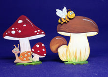Lade das Bild in den Galerie-Viewer, Pilze zum Stellen mit Tiere aus Holz (8erSet) Streuteile diy, Basteln mit Holzteile, Herbstdeko selbst gestalten, Dekoration für den Herbst basteln, Holzteile bemalen, Pilze aus Holz, Pilze zum Basteln, Fliegenpilz zum Bemalen, Holzteile, Basteln mit Holz für Kinder, Kleine Holzteile, Basteln mit Holz, Streuteile Holz, VGH 6910SB