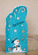 Lade das Bild in den Galerie-Viewer, Schneeschippe aus Holz