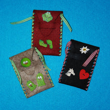 Lade das Bild in den Galerie-Viewer, Froschkopf als Knopf 3cm Tiereknöpfe, Knopf zum Nähen, Knöpfe mit Gesicht, Knöpfe zum Dekorieren, Knopf aus Holz, Holzknopf, Frosch Knopf, Knöpfe, Knöpfe zum Bemalen, Knopf zum Basteln, BUH 8903