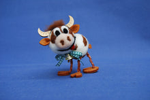 Lade das Bild in den Galerie-Viewer, Kuh Funny Schlenker Bastelsets zum Trockenfilzen /
Nadelfilzen Basteln mit Kindern, Filzen mit Kindern, Basteln mit Filz, Kuh zum Filzen, Nadelfizen, Filzset, Tiere trocken filzen, Lustige Figuren zum Filzen, Bastelideen zum Filzen, Filzen mit Kindern, Basteln mit Filz, Kuh zum Filzen, Nadelfizen, Lustige Figuren zum Filzen, Tiere trocken filzen, Basteln mit Kindern, Bastelideen zum Filzen, Filzset, RGH 6706SB