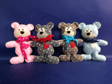 Lade das Bild in den Galerie-Viewer, Teddy aus Filz zum Nähen Nähen für Anfänger, Teddy zum basteln, Teddy Nähset, Teddy zum selbermachen, Geschenkidee zum Geburtstag, Geschenkidee, Teddy zum Nähen, Geschenkidee Baby, Geschenkidee zur Geburt, Geschenkidee zur Hochzeit, Teddy Nähset, Geschenkidee zum Geburtstag, Teddy zum selbermachen, Geschenkidee zur Hochzeit, Teddy zum basteln, Teddy zum Nähen, Nähen für Anfänger, Geschenkidee Baby, Geschenkidee, Geschenkidee zur Geburt, TEF 1715SB-P87
