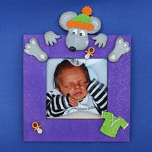 Lade das Bild in den Galerie-Viewer, Holz bemalen, Schild fürs Kinderzimmer, Basteln mit Holz, Schilder zum Basteln, Holzideen , Türschild, Schilder aus Holz, Schild zur Hochzeit basteln, Schild zur Geburt, Bilderrahmen aus Holz, Schild zur Taufe, Schild zum Geburtstag, Schilder für den Eingang, Basteln mit Holz für Kinder, RPH 3314