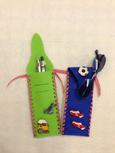 Lade das Bild in den Galerie-Viewer, Fussball als Knopf 2,5 cm Knopf aus Holz, Fussball Knopf, Holzknopf, Knöpfe mit Gesicht, Knöpfe zum Bemalen, Tiereknöpfe, Knöpfe, Knöpfe zum Dekorieren, Knopf zum Basteln, Knopf zum Nähen, BUH 5825