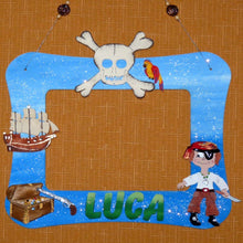 Lade das Bild in den Galerie-Viewer, Türschilder basteln, Piratenschiff zum Bemalen, Basteln mit Holz, Pirat diy mit Zubehör, Holzteilchen zum Anmalen, Basteln mit Kindern, Holzteile bemalen, Pirat basteln, PRH 1214