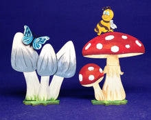 Lade das Bild in den Galerie-Viewer, Pilze zum Stellen mit Tiere aus Holz (8erSet) Herbstdeko selbst gestalten, Dekoration für den Herbst basteln, Streuteile Holz, Kleine Holzteile, Holzteile bemalen, Streuteile diy, Pilze aus Holz, Basteln mit Holz für Kinder, Pilze zum Basteln, Holzteile, Basteln mit Holz, Fliegenpilz zum Bemalen, Basteln mit Holzteile, VGH 6910SB