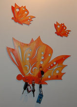 Lade das Bild in den Galerie-Viewer, Schmetterling seitlich mit Ausschnitten aus Holz Frühjahrsbasteln, Holz bemalen Frühjahr Sommer, Bastelset, Basteln mit Kindern Frühling Sommer, Bastelideen Kinder, Holz bemalen Frühjahr Sommer, Bastelset aus Holz, Bastelbedarf aus Holz, Basteln mit Kindern, Basteln mit Holz für Kinder, Basteln für Frühjahr Sommer, Bastelideen Frühjahr Sommer,  Holz bemalen Frühjahr Sommer, Bastelideen Frühjahr Sommer, Bastelbedarf aus Holz, Basteln für Frühjahr Sommer, Bastelideen Kinder, Basteln mit Holz für Kinder, Bast