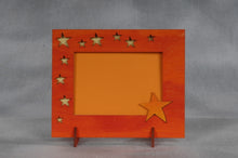 Lade das Bild in den Galerie-Viewer, Rahmen aus Holz mit Stern und Sterne aus Holz Schild fürs Kinderzimmer, Schilder für den Eingang, Basteln mit Holz, Schilder zum Basteln, Holzideen , Schild zur Geburt, Türschild, Bilderrahmen aus Holz, Schilder aus Holz, Schild zur Hochzeit basteln, Schild zum Geburtstag, Schild zur Taufe, Basteln mit Holz für Kinder, Holz bemalen, Schild zur Hochzeit basteln, Schild zur Taufe, Holzideen , Türschild, Schild zur Geburt, Basteln mit Holz für Kinder, Basteln mit Holz, Holz bemalen, Schild zum Geburtstag, Sc