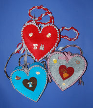 Lade das Bild in den Galerie-Viewer, Trachtenhut als Knopf 3 cm Tiereknöpfe, Knopf zum Basteln, Knöpfe, Knöpfe zum Bemalen, Knopf zum Nähen, Trachtenhut Knopf, Knopf aus Holz, Knöpfe mit Gesicht, Knöpfe zum Dekorieren, Holzknopf, BUH 3903