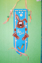Lade das Bild in den Galerie-Viewer, Bastelzubehör Ostern, Karotte, Zubehör Ostern, Osterhase Zubehör, Ostern , Möhre, Bastelartikel Ostern, gelbe Rübe, Gemüse, HKO 3710