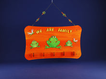 Lade das Bild in den Galerie-Viewer, Schild mit gerundeten Ecken schmal aus Holz Basteln mit Holz für Kinder, Schild fürs Kinderzimmer, Türschild, Holzideen , Schilder zum Basteln, Schild zur Hochzeit basteln, Schilder aus Holz, Schilder für den Eingang, Schild zur Geburt, Holz bemalen, Schild zum Geburtstag, Schild zur Taufe, Basteln mit Holz, Türschild, Schild zur Geburt, Holzideen , Schild zur Hochzeit basteln, Basteln mit Holz für Kinder, Schilder zum Basteln, Schilder aus Holz, Schild zur Taufe, Schilder für den Eingang, Schild fürs Ki