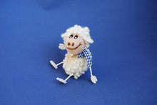 Lade das Bild in den Galerie-Viewer, Schaf Bastelsets zum Trockenfilzen / Nadelfilzen Bastelideen zum Filzen, Lustige Figuren zum Filzen, Filzset, Basteln mit Kindern, Filzen mit Kindern, Schaf zum Filzen, Nadelfizen, Basteln mit Filz, Tiere trocken filzen, RGH 7506SB