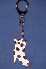 Lade das Bild in den Galerie-Viewer, Schlüsselanhänger Stiefelette 5cm Zickenzone mit Pumps, Schuhe zum Basteln, Für Schuhfetischisten, Highheels zum Bemalen, Pumps zum Bemalen, Ballerina zum Basteln, Holzteilchen zum Anmalen, Basteln mit Kindern, Stiefel aus Holz zum Basteln, Ideen aus Holz für Kinderzimmer, Prinzessin basteln, Schuhe zum Bemalen, Holzteile bemalen, Türschilder basteln, PZH 5905