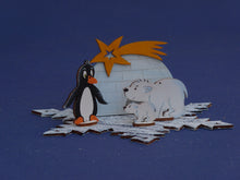 Lade das Bild in den Galerie-Viewer, 16cm basteln mit Kindern einfach, Tiere basteln mit Holz, Weihnachtsbasteln, Pinguin im Winter gestalten, Weihnachtsdeko gestalten, Pinguine malen, Weihnachtsdekoration, Pinguin aus Holz basteln, Bastelidee Weihnachten, Geschenkidee für Weihnachten, weihnachtliches Bastelset, Pinguinpapa aus Holz, Geschenkidee für Weihnachten, Pinguine malen, Weihnachtsdekoration, weihnachtliches Bastelset, Tiere basteln mit Holz, Pinguin aus Holz basteln, Pinguinpapa aus Holz, Weihnachtsdeko gestalten, Bastelidee Weihnac