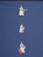 Lade das Bild in den Galerie-Viewer,   Streuteile basteln, Geschenk zum Geburtstag, Tischdeko selbermachen, Musikinstrumente aus Holz, Einladungskarten basteln, Holzteile bemalen, Noten und Notenschlüssel, Kleine Holzteile, Holzteile für alle Anlässe, Karte zum Geburtstag basteln, Streuteile diy, Holzteile zum Selbstgestalten, Basteln mit Kindern, Musikinstrumente zum Bemalen, Basteln mit Holzteilen, Holzteile, Basteln mit Holz, Streuteile aus Holz,  MZH 9510