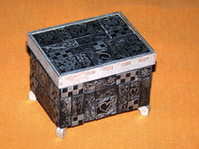 Lade das Bild in den Galerie-Viewer, Stempel Mosaik Borde Blume 7 cm Stempel für Hochzeit, Stempel für Holz, Stempel für scrapbooking, Stempeln, Stempel für Geschenke, Blumen Stempel, Stempel für Kartengestaltung, Stempel für Kinder, Stempel mit Holzgriff, Stempelideen, SPG 2007