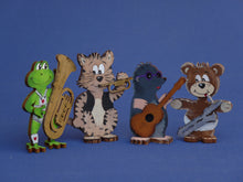 Lade das Bild in den Galerie-Viewer,   Geschenk zum Geburtstag, Holzteile, Holzteile für alle Anlässe, Tischdeko selbermachen, Noten und Notenschlüssel, Musikinstrumente zum Bemalen, Streuteile aus Holz, Musikinstrumente aus Holz, Basteln mit Holzteilen, Kleine Holzteile, Karte zum Geburtstag basteln, Streuteile diy, Einladungskarten basteln, Holzteile zum Selbstgestalten, Basteln mit Holz, Streuteile basteln, Basteln mit Kindern, Holzteile bemalen,  MZH 5506