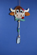 Lade das Bild in den Galerie-Viewer, Kuh Kopf Fanny Bastelsets zum Trockenfilzen/Nadelfilzen Basteln mit Kindern, Nadelfizen, Lustige Figuren zum Filzen, Filzen mit Kindern, Tiere trocken filzen, Filzset, Basteln mit Filz, Bastelideen zum Filzen, Kuh zum Filzen, Tiere trocken filzen, Basteln mit Kindern, Nadelfizen, Bastelideen zum Filzen, Basteln mit Filz, Lustige Figuren zum Filzen, Filzen mit Kindern, Filzset, Kuh zum Filzen, RGH 6206SB