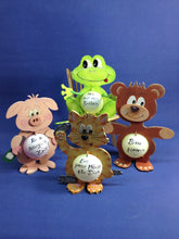 Lade das Bild in den Galerie-Viewer, 18cm Nachtlicht für Kinder basteln, Bastelidee für Kinder, Bastelset Frosch, Dekoration mit Kindern gestalten, Deko gestalten, Tiere basteln mit Holz, Tiere aus Holz gestalten, Frösche bemalen, Basteln mit Kindern, Bastelset aus Holz, Tiere für Lichterketten basteln, Jahresdeko basteln, Tiere für Lichterketten basteln, Dekoration mit Kindern gestalten, Frösche bemalen, Tiere aus Holz gestalten, Nachtlicht für Kinder basteln, Jahresdeko basteln, Tiere basteln mit Holz, Bastelset Frosch, Deko gestalten, Bas