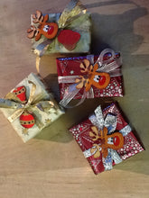 Lade das Bild in den Galerie-Viewer, 3cm Weihnachtendeko gestalten, Rentiere im Winter gestalten, Weihnachtsdekoration, weihnachtliches Bastelset, Bastelidee Weihnachten, Rentiere malen, Tiere basteln mit Holz, Rentier aus Holz basteln, basteln mit Kindern einfach, Geschenkidee für Weihnachten, Weihnachtsdeko gestalten, Weihnachtsbasteln, Geschenkidee für Weihnachten, Rentiere im Winter gestalten, Tiere basteln mit Holz, Rentier aus Holz basteln, Weihnachtsdekoration, Weihnachtsbasteln, Rentiere malen, Bastelidee Weihnachten, Weihnachtendeko