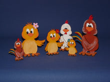 Lade das Bild in den Galerie-Viewer, Gockel, Ostergeschenk selber basteln, Basteln zu Ostern mit Kindern, Henne, Bastelidee Ostern, Hähnchen, Osterdekoration aus Holz gestalten, Küken , Hahn, Basteln für Osterdeko, Osterbasteln mit Kindern einfach, Osterdeko selbst gestalten, Geflügel, Hühnchen, basteln mit Kindern, Osterbasteln einfach mit Kindern, Bastelideen für Ostern, Standfigur Ostern, KKH 9109SB