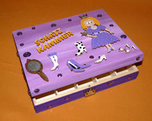 Lade das Bild in den Galerie-Viewer, Handspiegel aus Holz Holzteile bemalen, Prinzessin basteln, Basteln mit Kindern, Türschilder basteln, Ideen aus Holz für Kinderzimmer, Basteln mit Holz, Holzteilchen zum Anmalen, Türschilder basteln, Basteln mit Kindern, Prinzessin basteln, Holzteilchen zum Anmalen, Ideen aus Holz für Kinderzimmer, Holzteile bemalen, Basteln mit Holz, PZH 6808