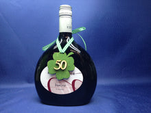 Lade das Bild in den Galerie-Viewer, Kleeblatt 6cm mit Schlitz zum Aufhängen Blätter für den Herbst, Kleeblatt zur Deko, Blätter zum selbst Gestalten, Kleeblatt zum Basteln, Blätter zum Basteln, Blätter für Geburtstagsdeko, Blätter für Hochzeit, Blätter als Streudeko, Blätter zum Bemalen, Blätter aus Holz, Kleeblatt aus Holz, Blätter für Geldgeschenke, KLH 4206